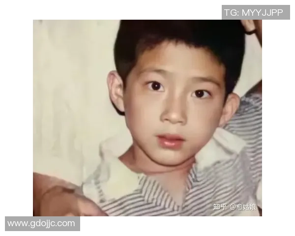 从贫困到辉煌 足球球星童年心酸故事揭秘