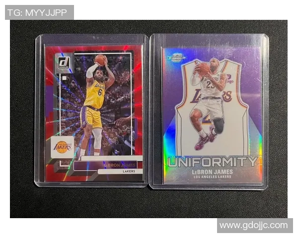 全新足球卡包开封体验 帕尼尼球星卡带你走进足球世界