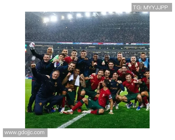 全球足球球星身高排行榜 前十名球员净身高一览