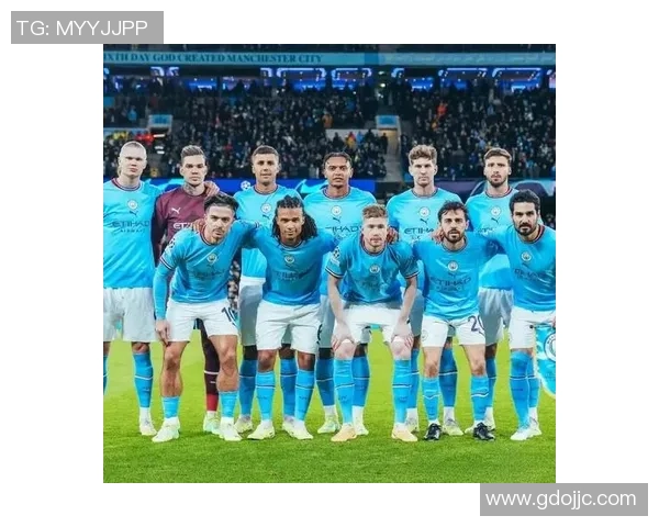 最新全球足球球星实力排名全面解析与荣耀榜单 最新全球足球球星实力排名全面解析与荣耀榜单