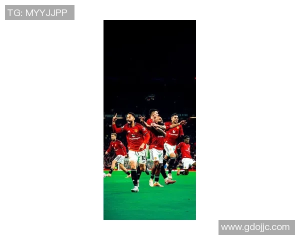 曼联足球传奇再度崛起 新赛季目标挑战英超与欧洲荣耀 曼联足球传奇再度崛起 新赛季目标挑战英超与欧洲荣耀