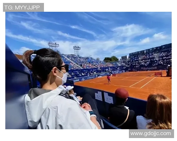 武汉超级球星足球赛精彩开启抢票热潮球迷热切期待竞技盛宴