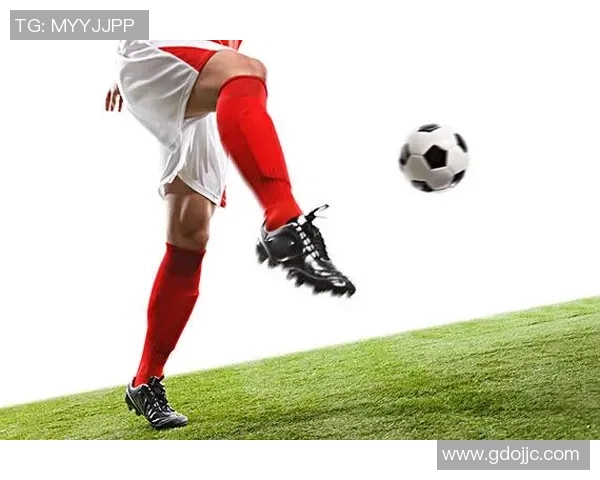 球星风采与经典瞬间全景呈现足球图文百科大全