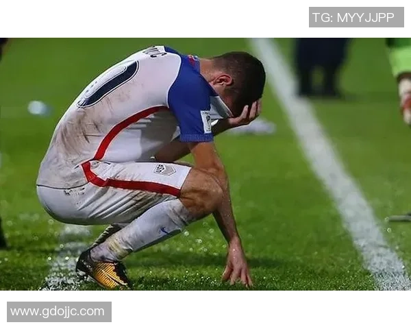 萌动球场 足球明星们化身卡通人物笑翻全场